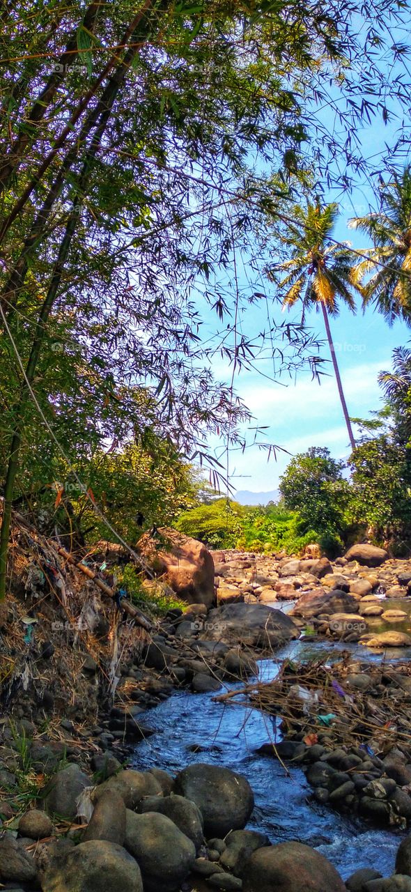 Simply by looking at nature, you feel peace. Adventure as far as the eye can see, pedal as far as the road stretches, learn as far as nature expands