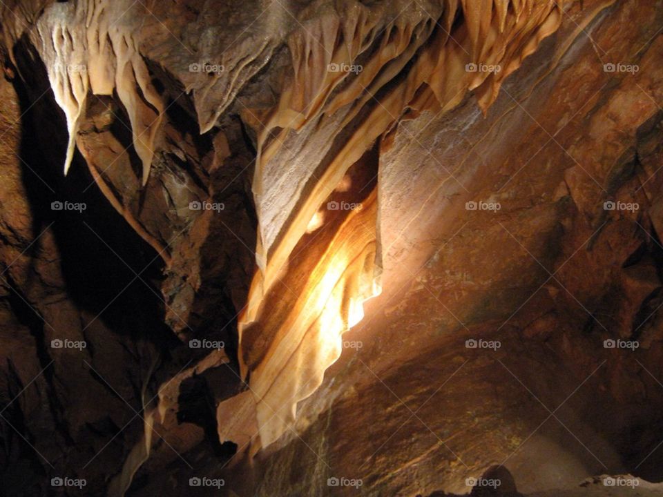 Bacon Formation - Shenandoah Caverns, VA