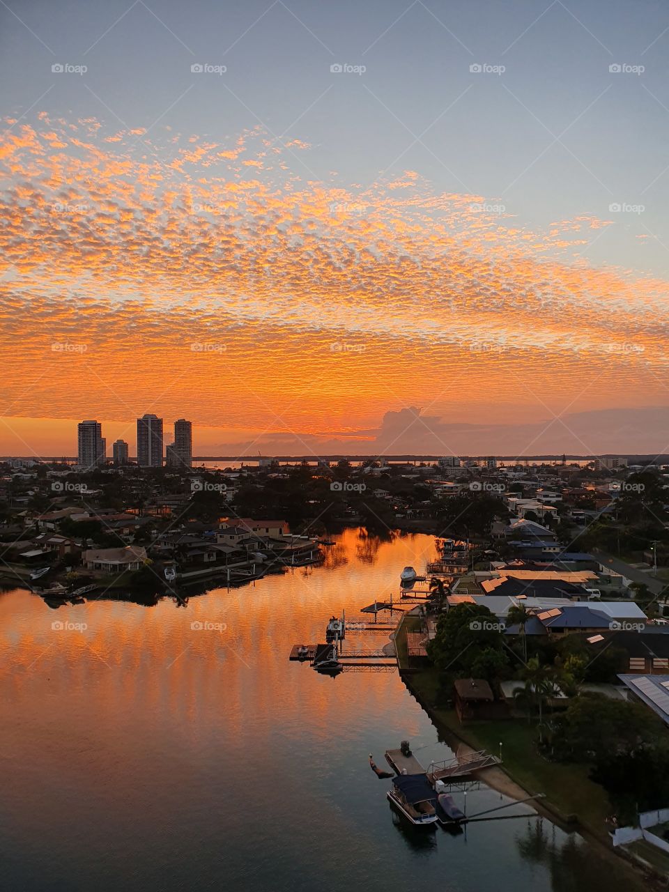 Red sky sunrise