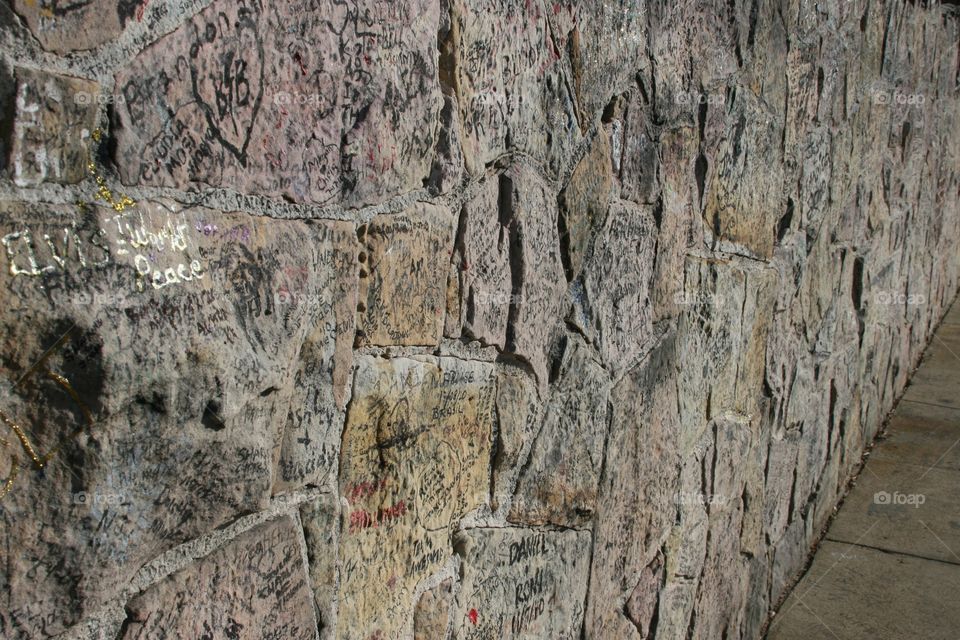 Elvis Graceland Stone Wall