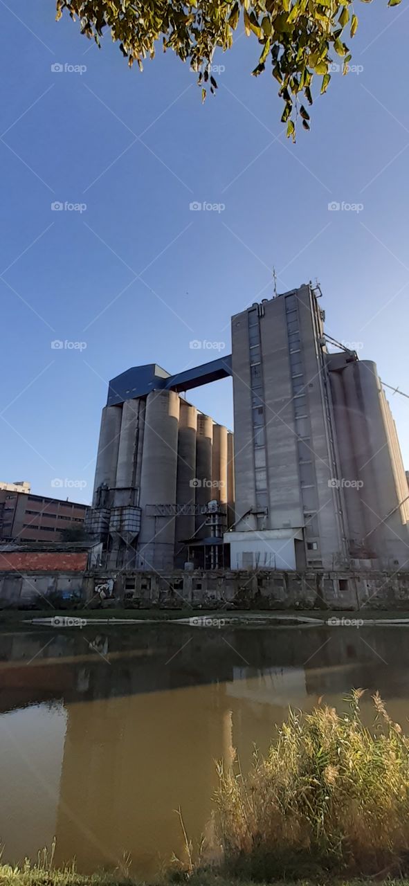 silos