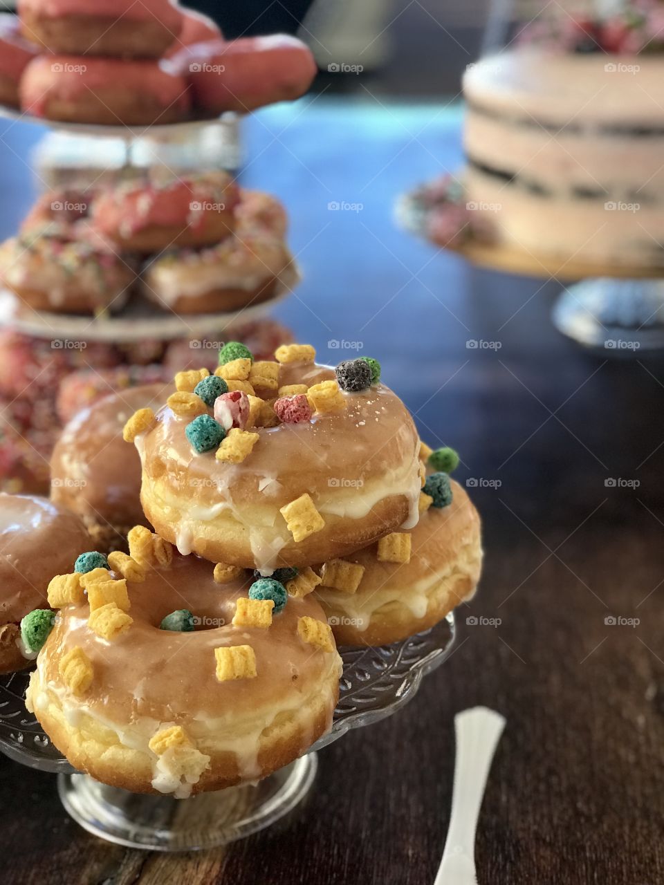 Cake / donuts / desserts 