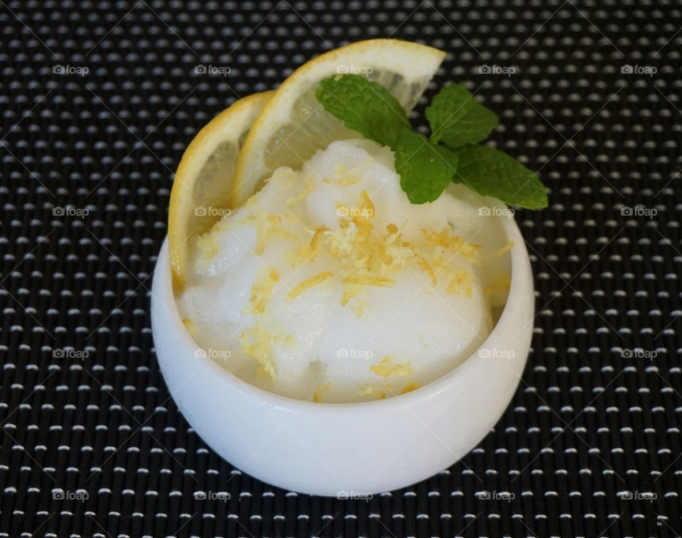Lemon Sorbe