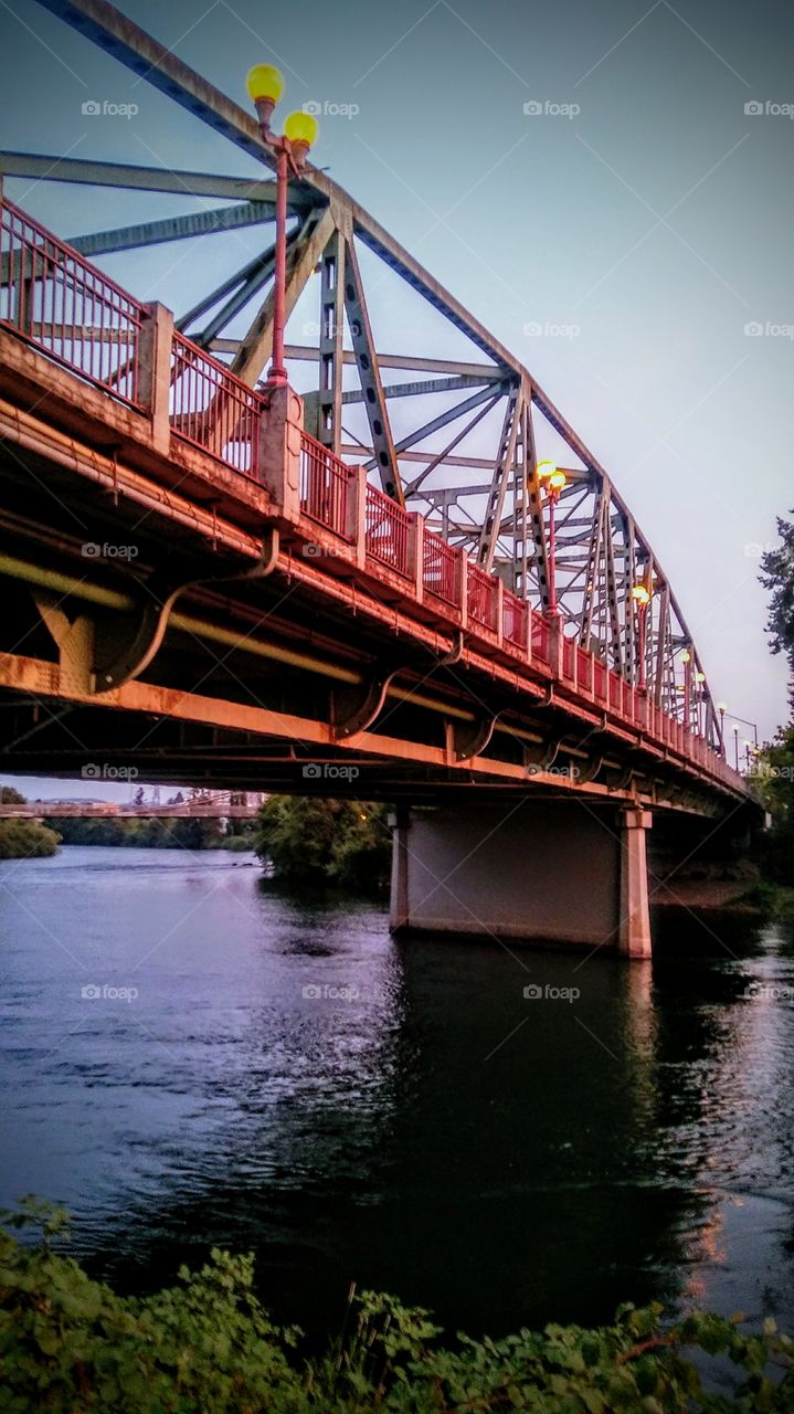 bridge over the Willamette