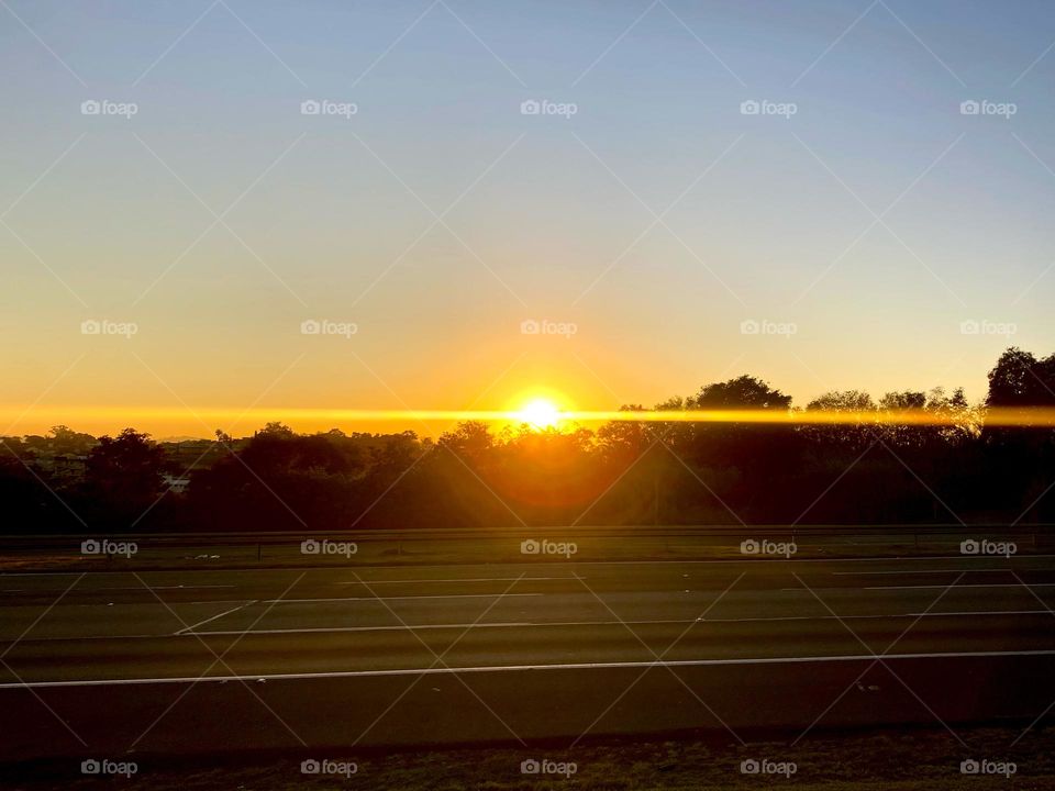 🌄🇺🇸 An extremely beautiful dawn in Jundiaí, interior of Brazil. Cheer the nature! / 🇧🇷 Um amanhecer extremamente bonito em Jundiaí, interior do Brasil. Viva a natureza! 
