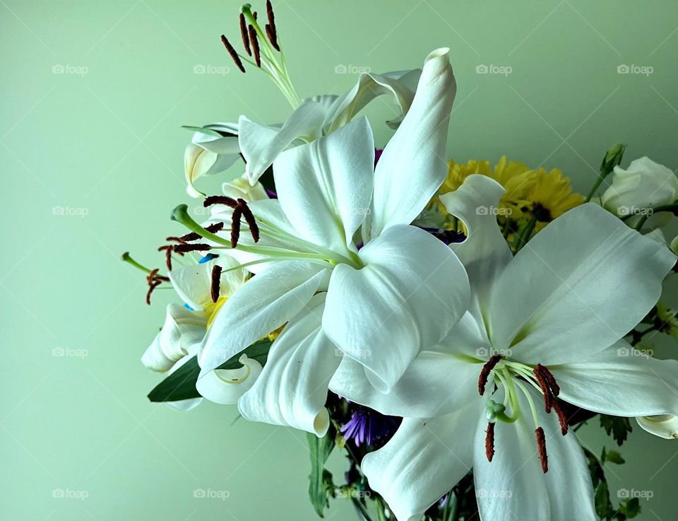 flower arrangement with lilies