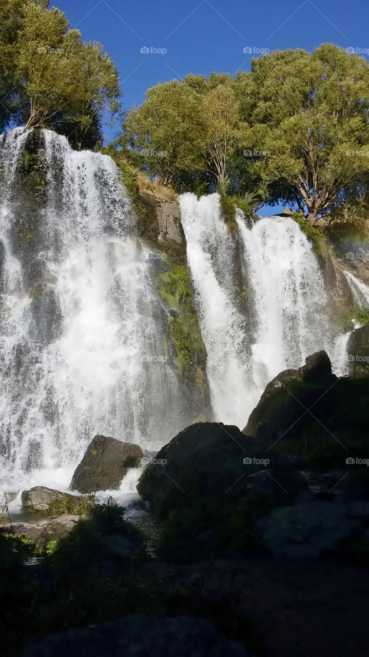 Armenia_waterfall Shake
