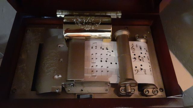 Christmas Music Box
