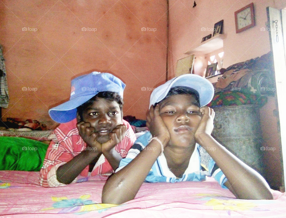 Hours with loved ones are golden photo/Time spent happily is golden phot/Time for oneself is golden hour/Photos spent with brother are golden hours/Friends with golden hours/Friends like brother's golden hours./This photo is my golden ho