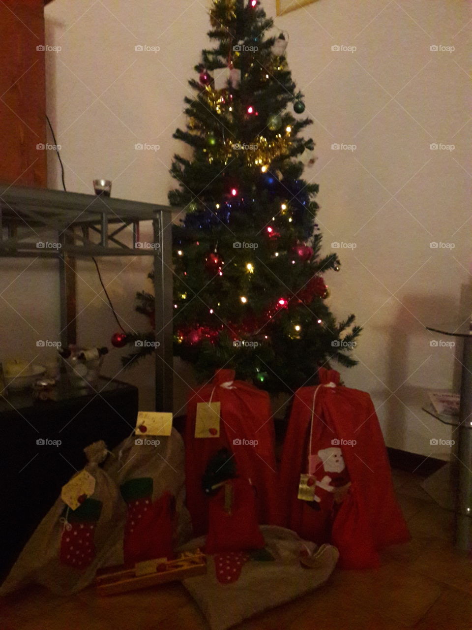 Christmas tree with presents