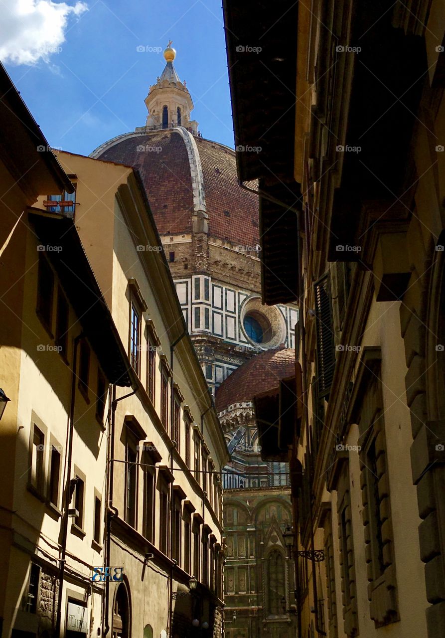 point of view from the street of the servants of the cathedral's dome of Santa Maria del Fiore, Florence