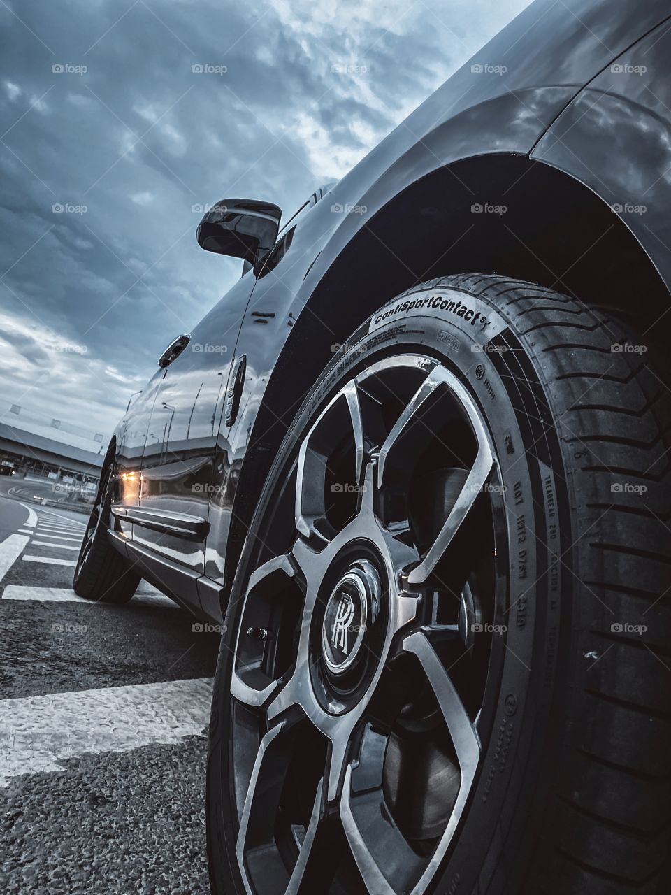 ROLLS-ROYCE CULLINAN BLACK BADGE