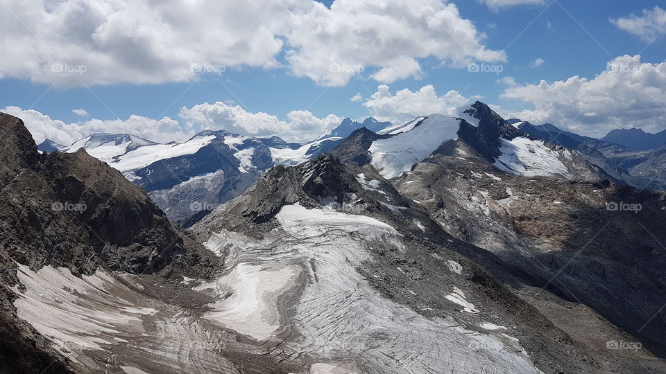 View from Kitzsteinhorn - mountains glacier alps . Utsikt över alptoppar glaciär