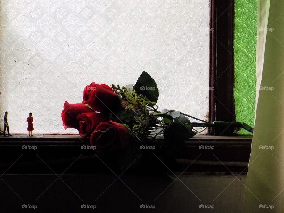 From the world of liliput, when love blossomed between them