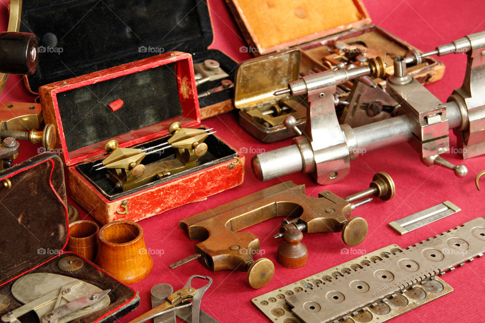 Old repairing tools