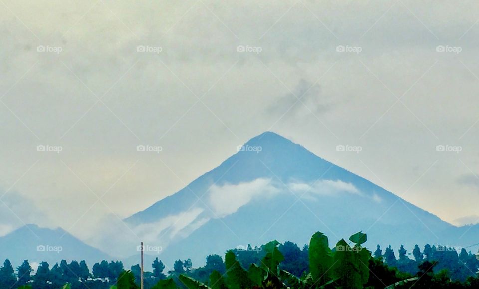 Guatemalan volcano 