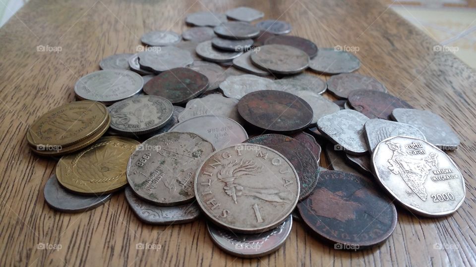many coin