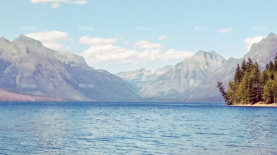 Water, mountains and trees