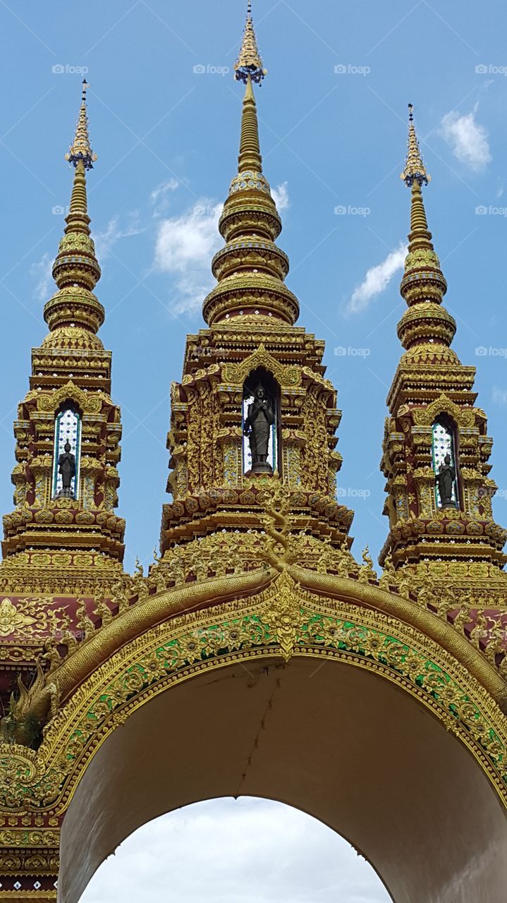 Temple gate at Maesai Chaingrai up north of Thailand.