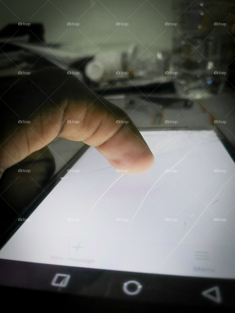 Full Brightness  in glass cracked phone