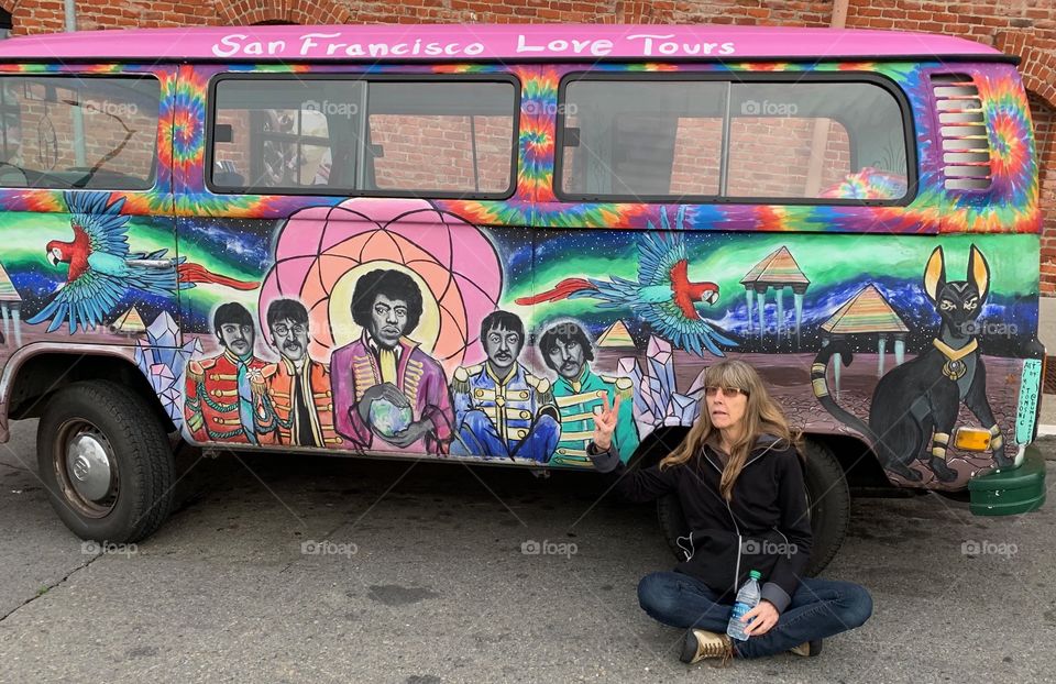 Hippie lady reliving her youth in San Francisco 
