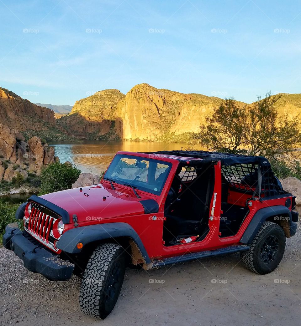Jeep at Canyon Lake, Arizona