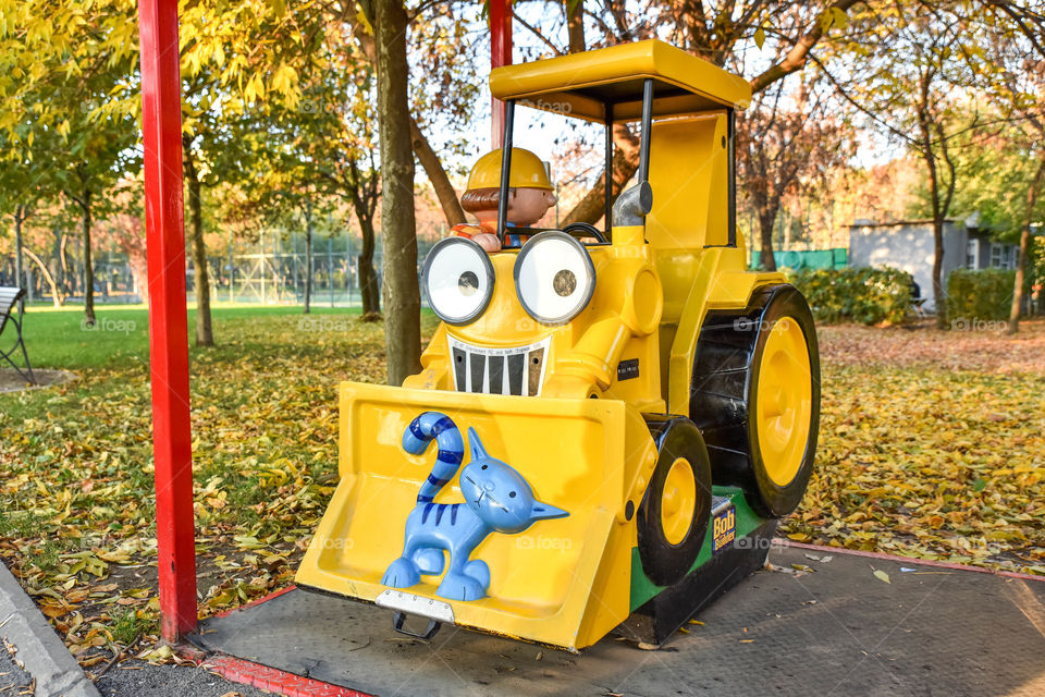 Vehicle, No Person, Outdoors, Machine, Wheel