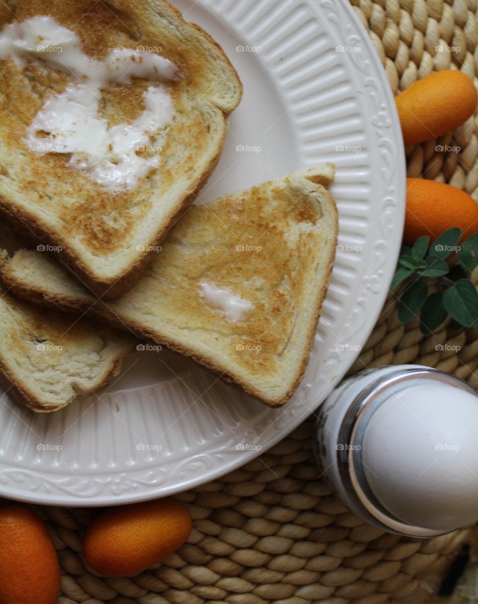 Toast and egg