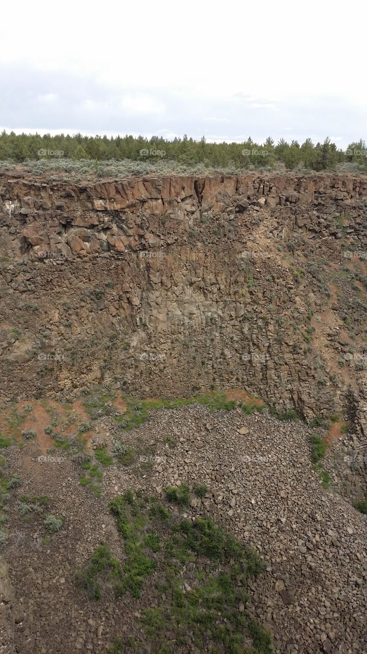 anyone up for rock climbing? 🙂