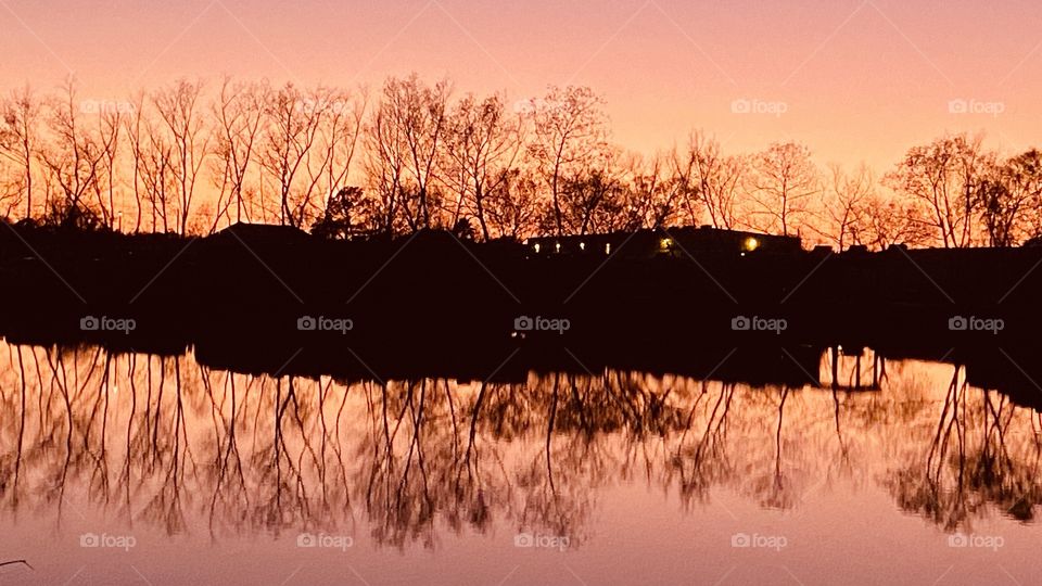 Nice Hot Sunshine on a Winter Day after a Frontal Passage overnight. The Sun overhead with Power blending Down to Reflect off of the Lake Waters.