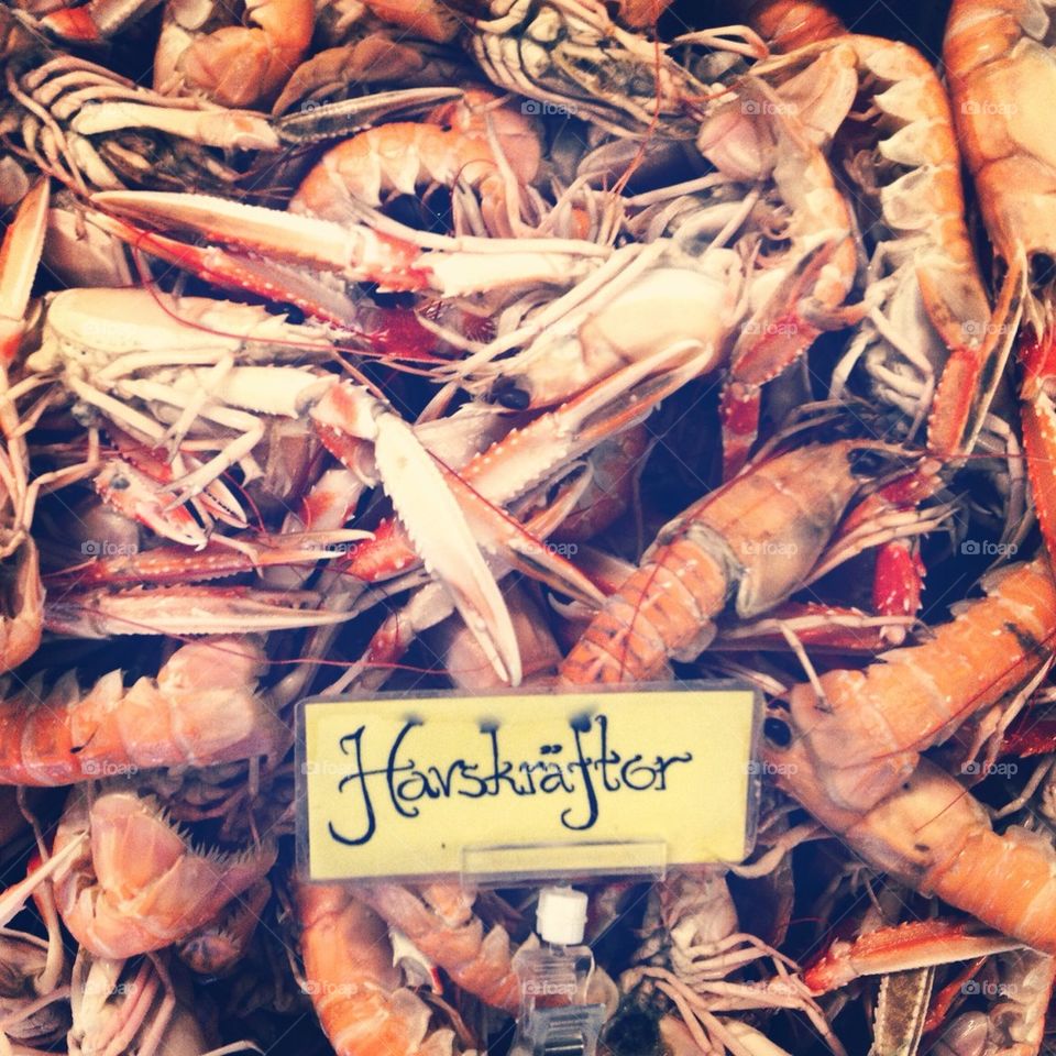 Cryfish with swedish text.