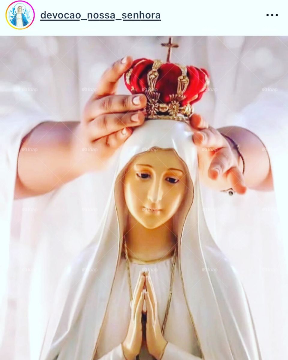 🙏 🇪🇸 Oh Maria, ruega por nosotros que recurrimos a ti.  Amén.  🇧🇷 Ó Maria, Nossa Senhora, rogai por nós que recorremos a vós. Amém. / 🇺🇸 O Mary, pray for us that we turn to you.  Amen. / 🇮🇹 O Madonna, prega per noi che ci rivolgiamo a te. Amen. 
