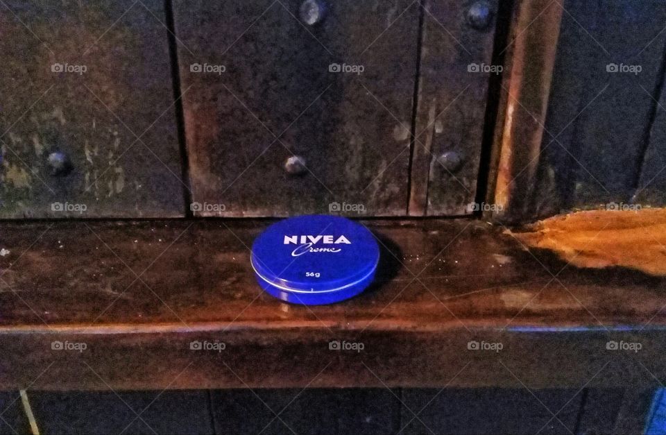 Nivea creme. Take care. Soft skin. Rustic wood.