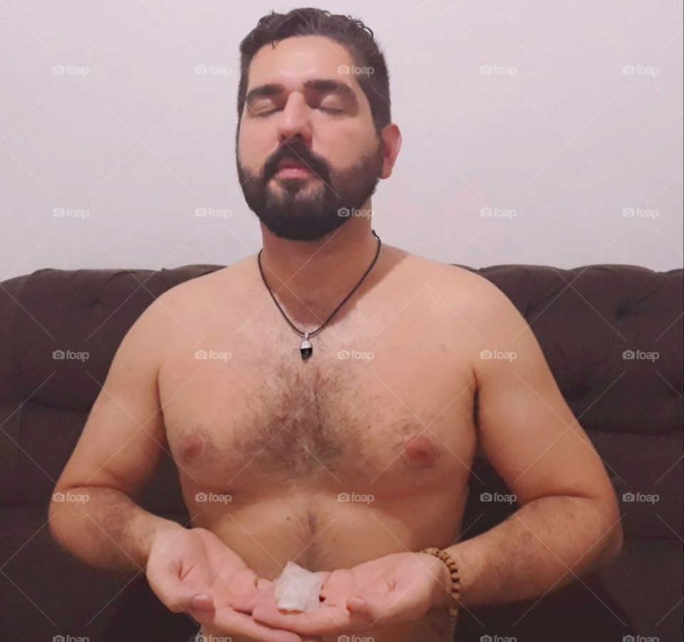 Meditation is a strategy to influence the mind and improve concentration for the various activities of the day to day