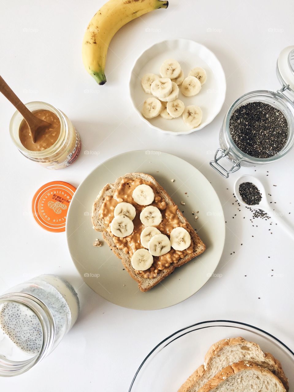 Peanut butter with banana slice on bread