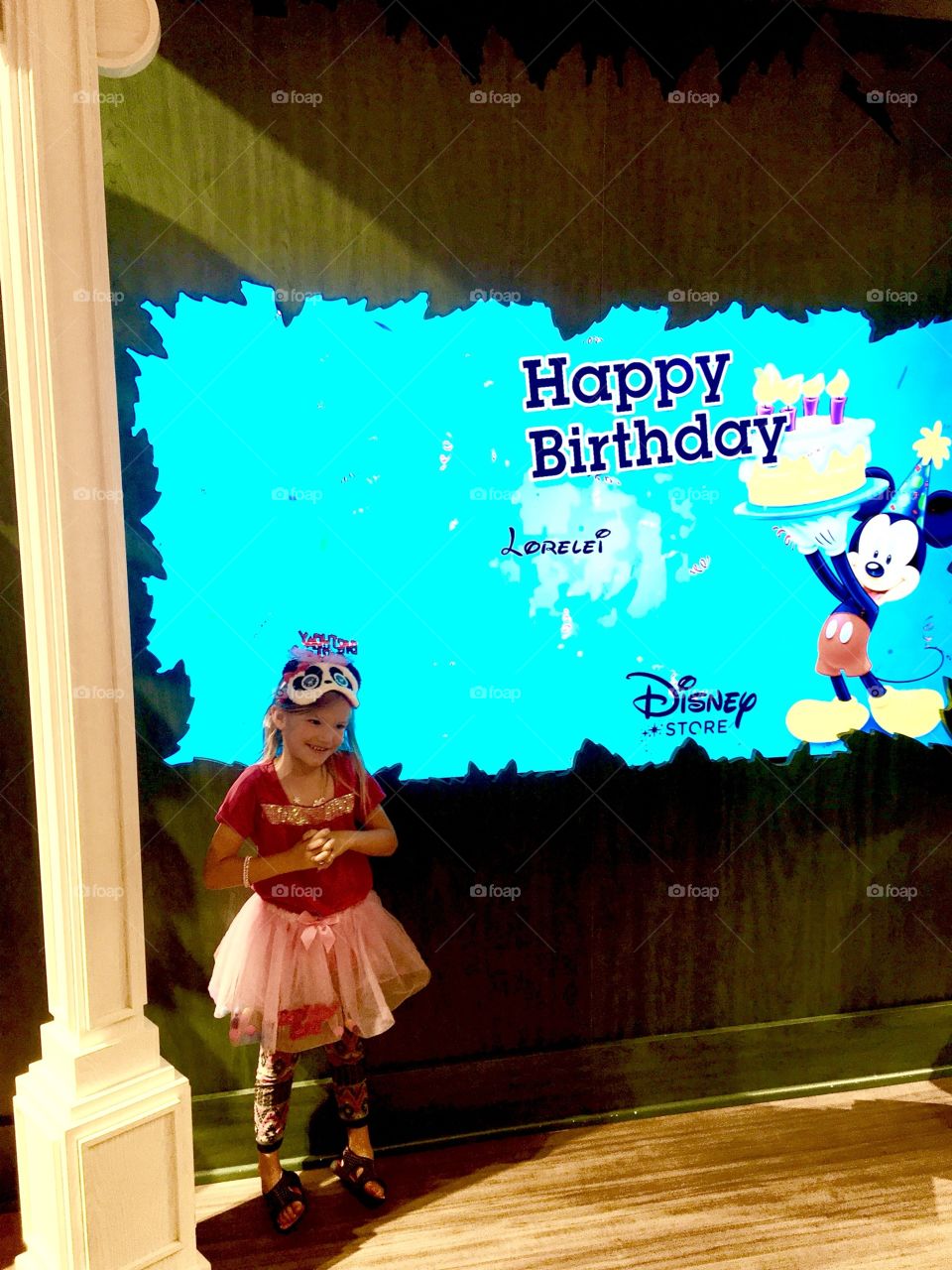 Mickey sings happy birthday 