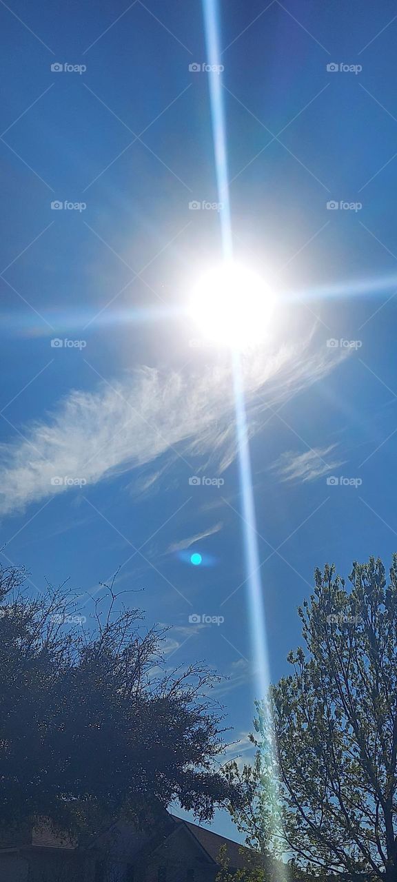 SunLight Beams looking like a  Compass🧭😀 !