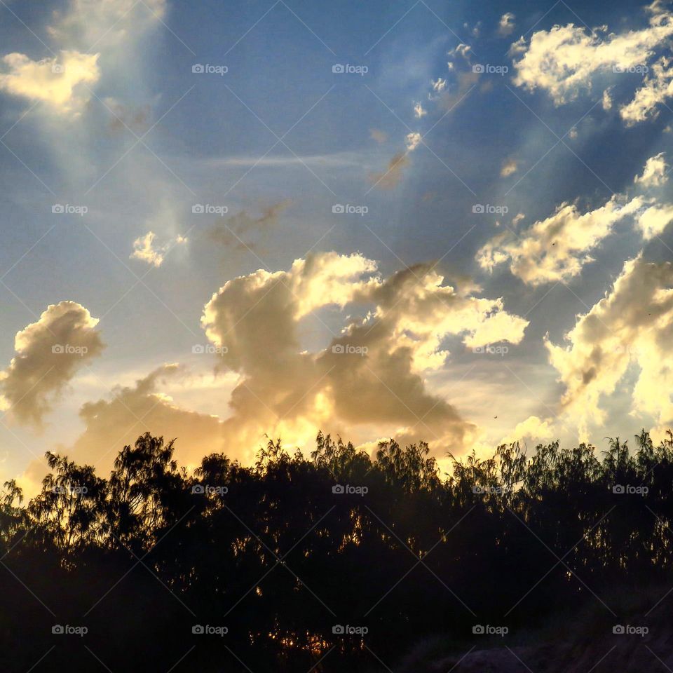 Sunset under the clouds