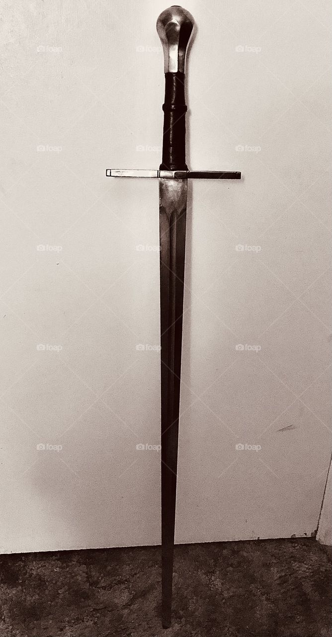 Medieval arming sword. This battle-ready, cold steel blade is an ideal instrument for doing workouts and practicing your martial arts skills.