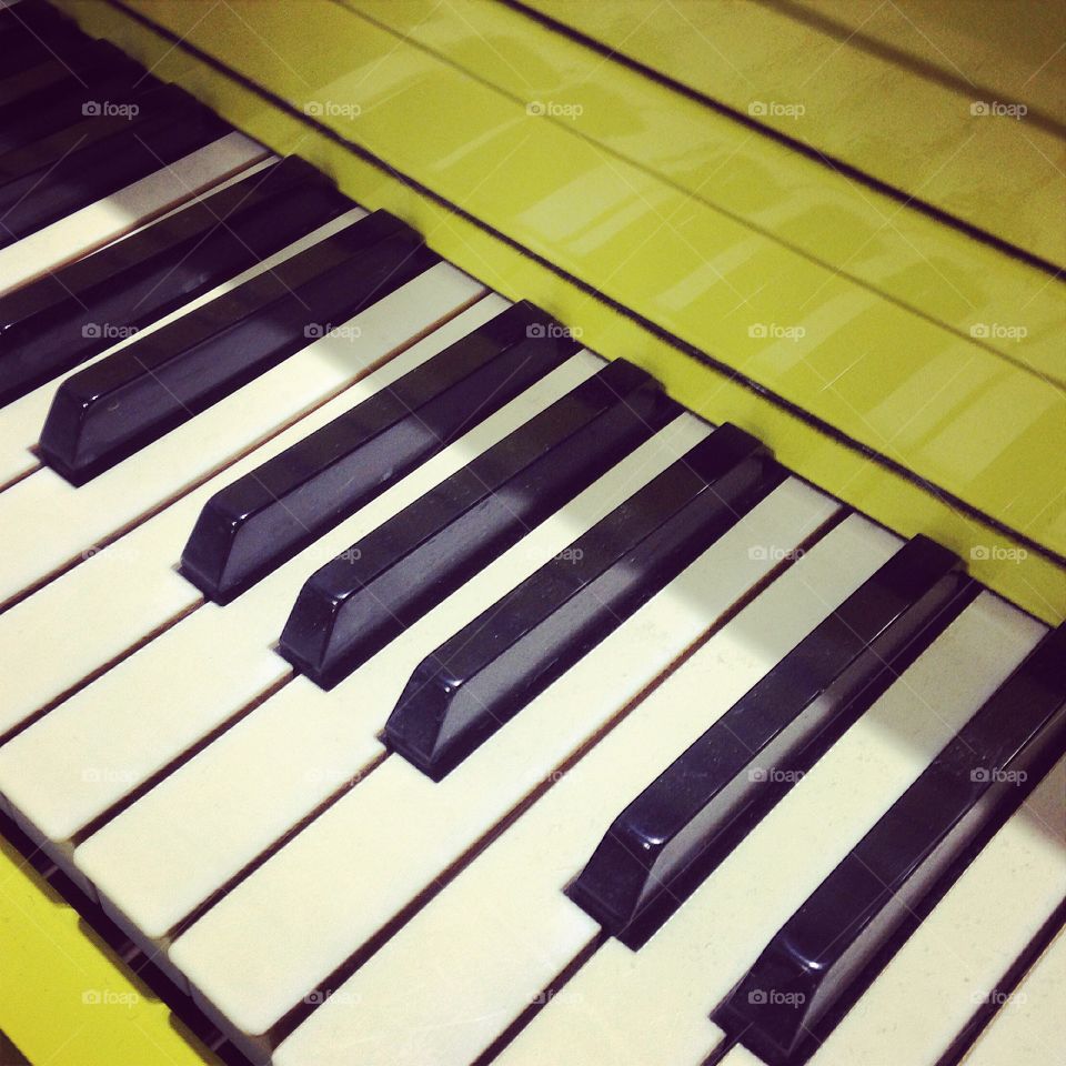 Piano keys 