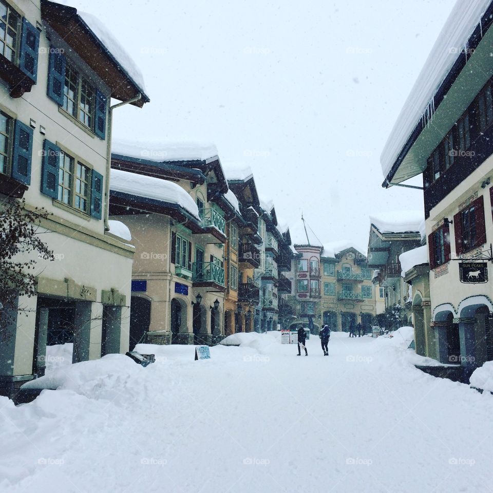 Snowing at sunpeaks resort! 