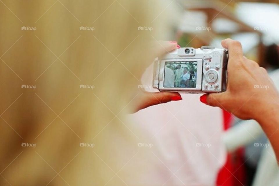 Camera showing a picture just taken 