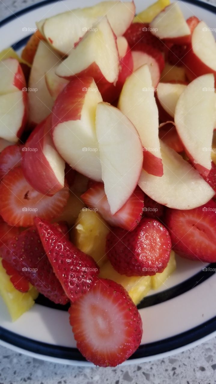 Fruit. Apples. Pineapple. Strawberries. - snacks.