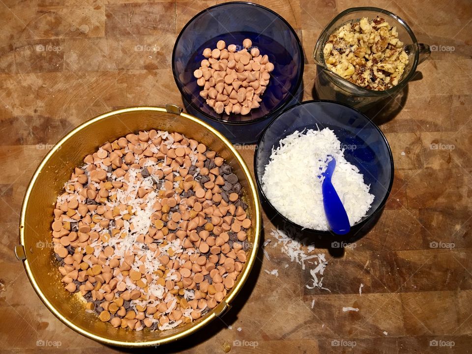 Crockpot Homemade Candy

Every year I get my crockpot out & make a special candy the family loves! They look forward to it for Valentine's Day each year. 