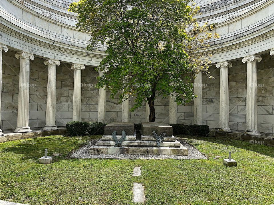 The grave of US President Warren G Harding