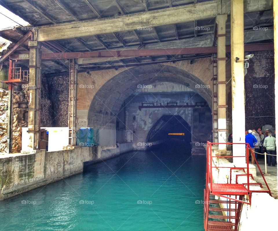 Water tunnel 