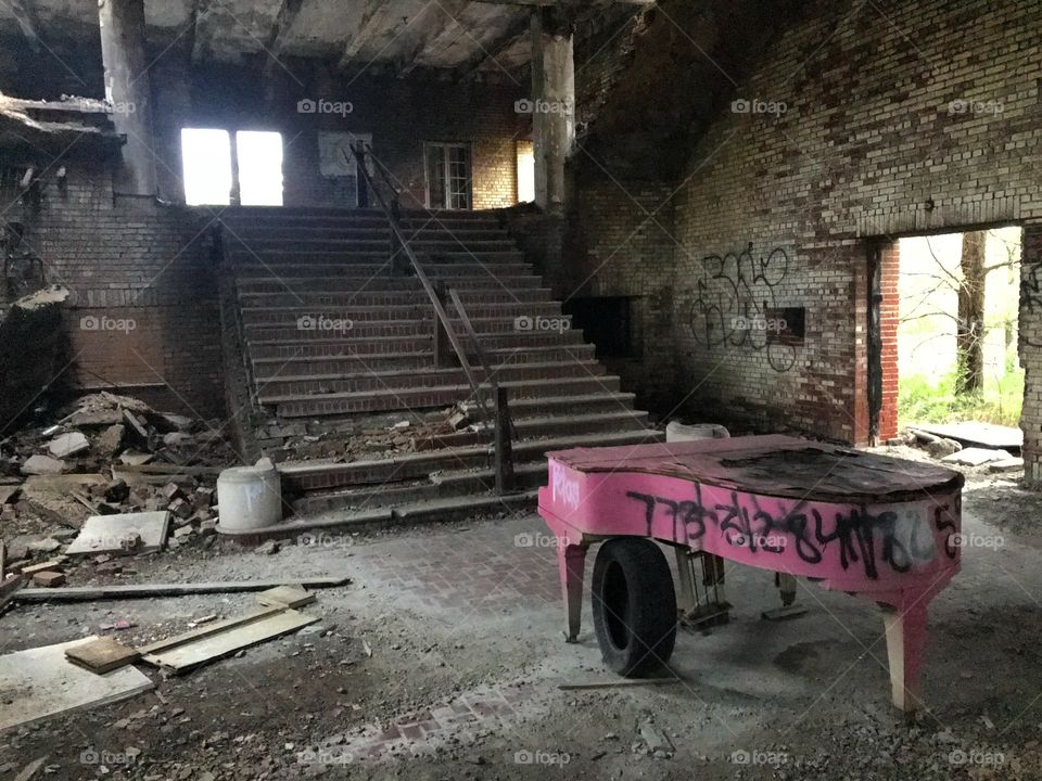 Pink piano