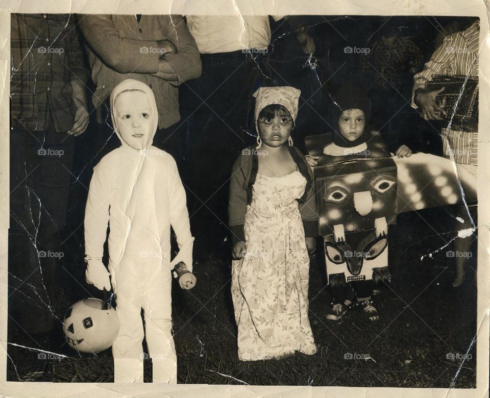 1960s Halloween Costume Contest