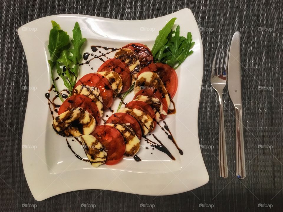 Tomate Mozzarella Salat 