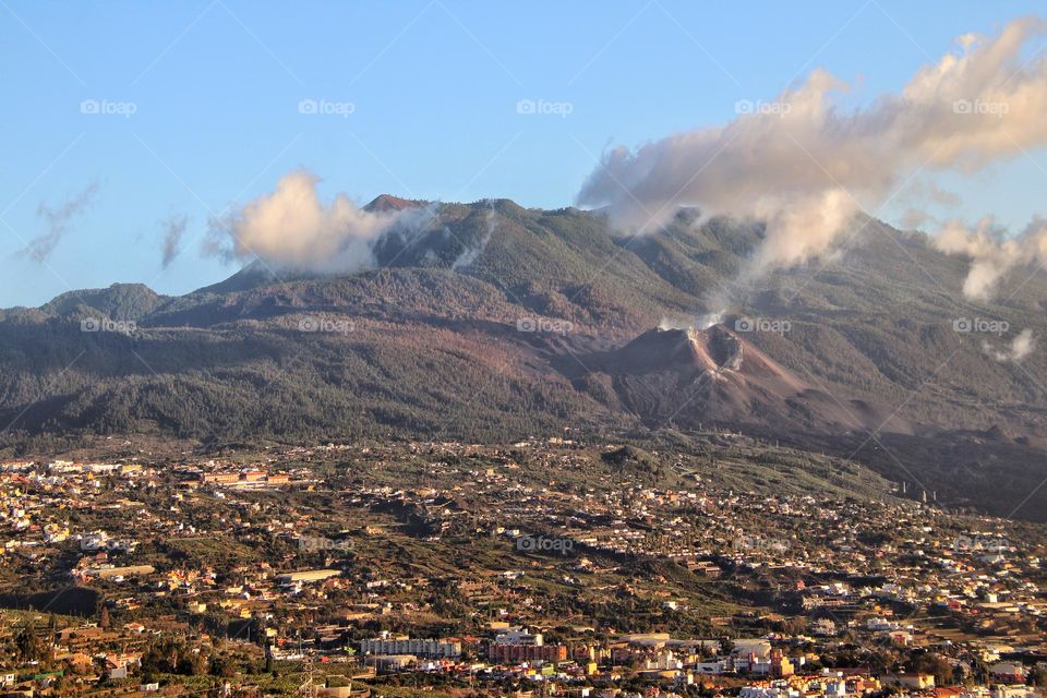 Aerial view of the Tajogaite volcano on Cumbra Vieja on La Palma
